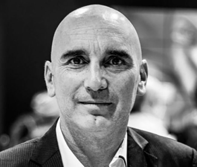 Irrigazione in endodonzia, nuovo ago per risultati migliori con IrriFlex® del Prof. Franck Diemer