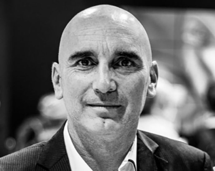 Irrigation in endodontics, new needle for better results with IrriFlex® by Prof. Franck Diemer Irrigation in endodontics, new needle for better results with IrriFlex® by Prof. Franck Diemer